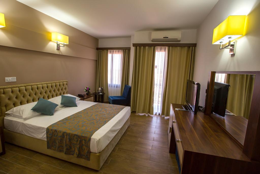 Club Simena Hotel Vasilia Buitenkant foto