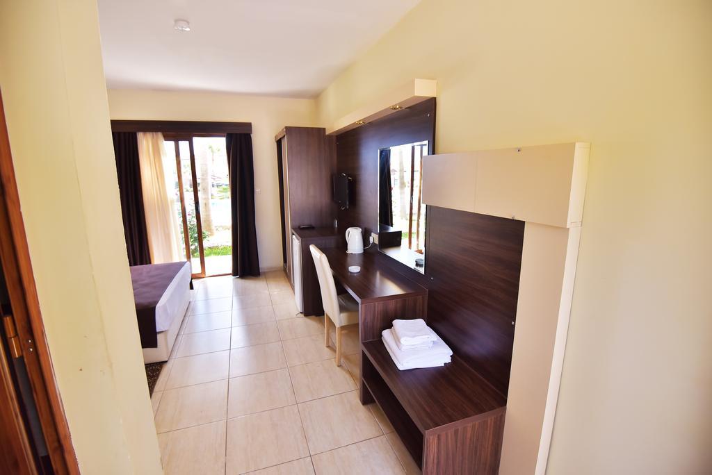 Club Simena Hotel Vasilia Buitenkant foto