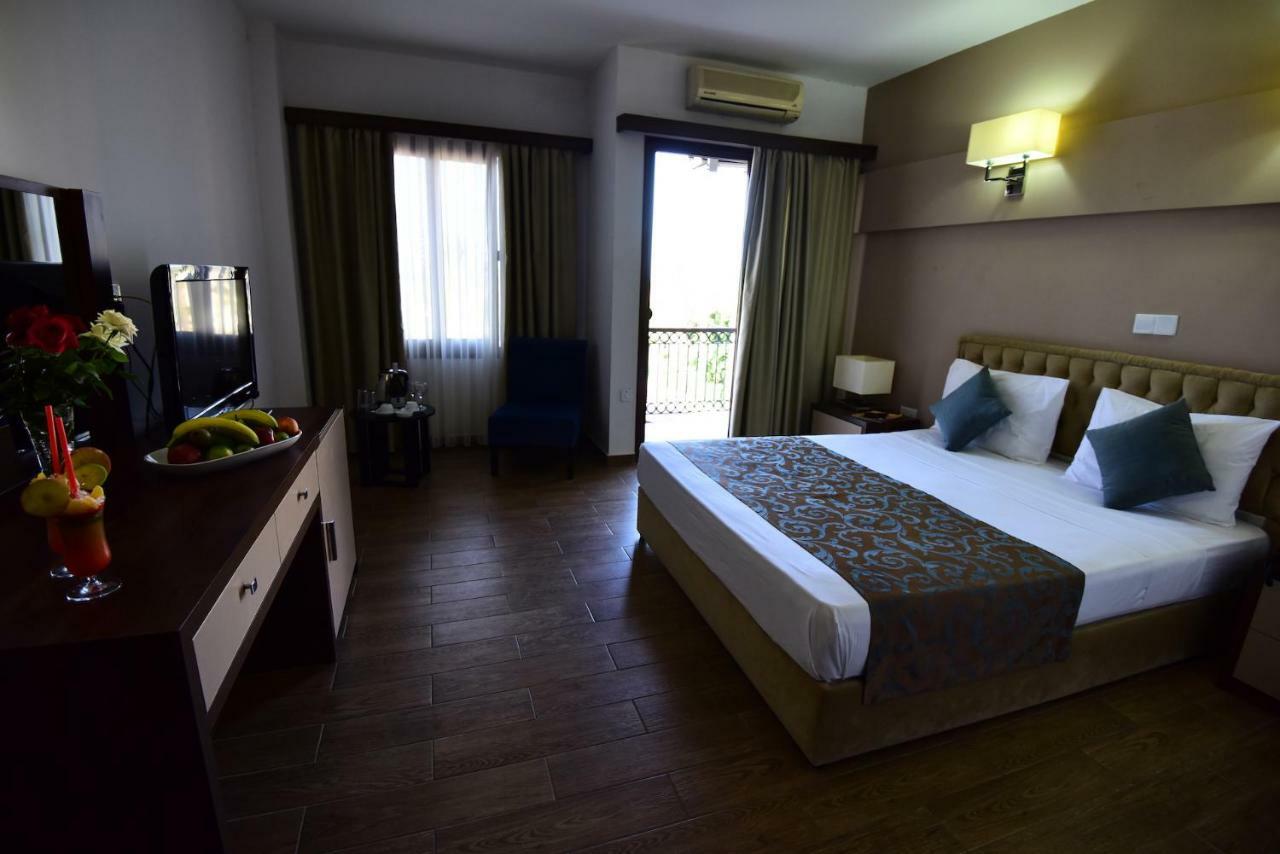Club Simena Hotel Vasilia Buitenkant foto